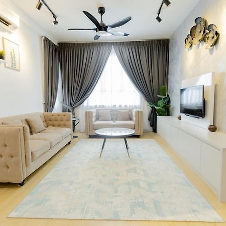 New Drawbridge Condo With Seaview And Pool Kuala Terengganu Eksteriør billede